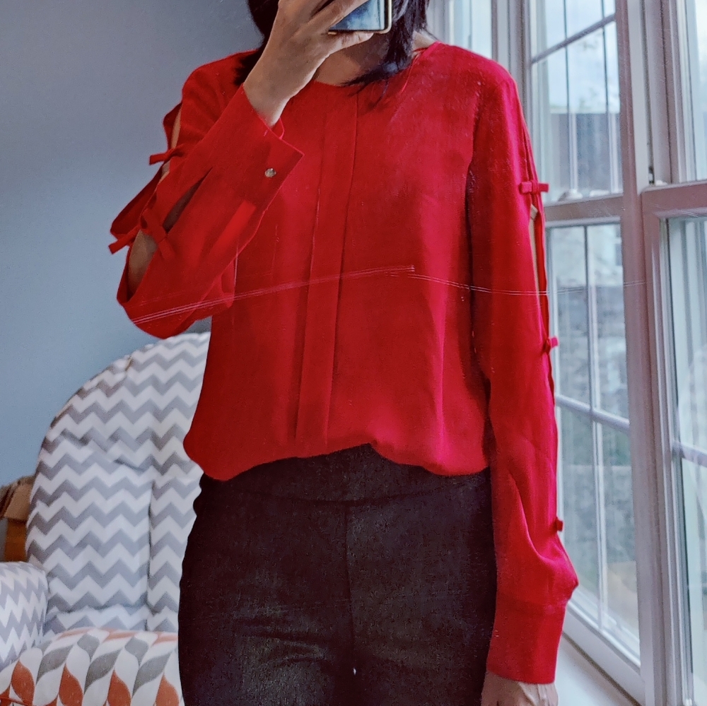 CeCe red blouse, multiple tie open sleeves, XS, new without tag